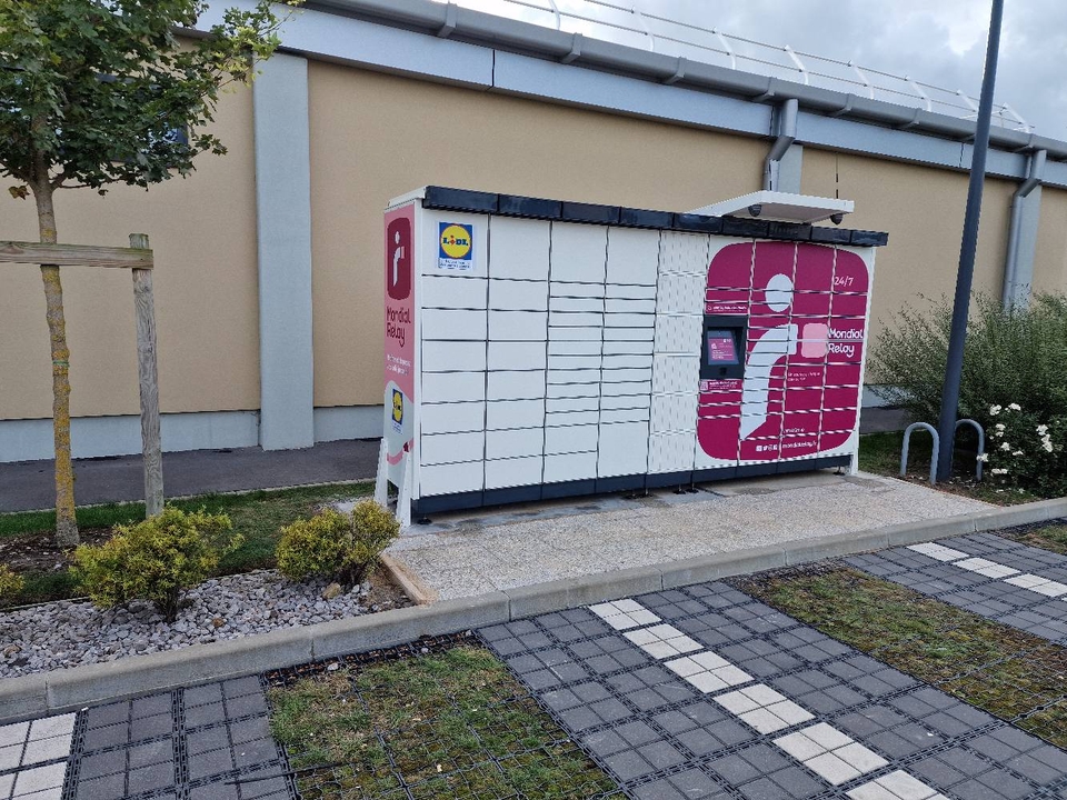 Locker Lidl Teteghem Rouge, 83 83 Route du Chapeau Rouge, 59229 Téteghem-Coudekerque-Village