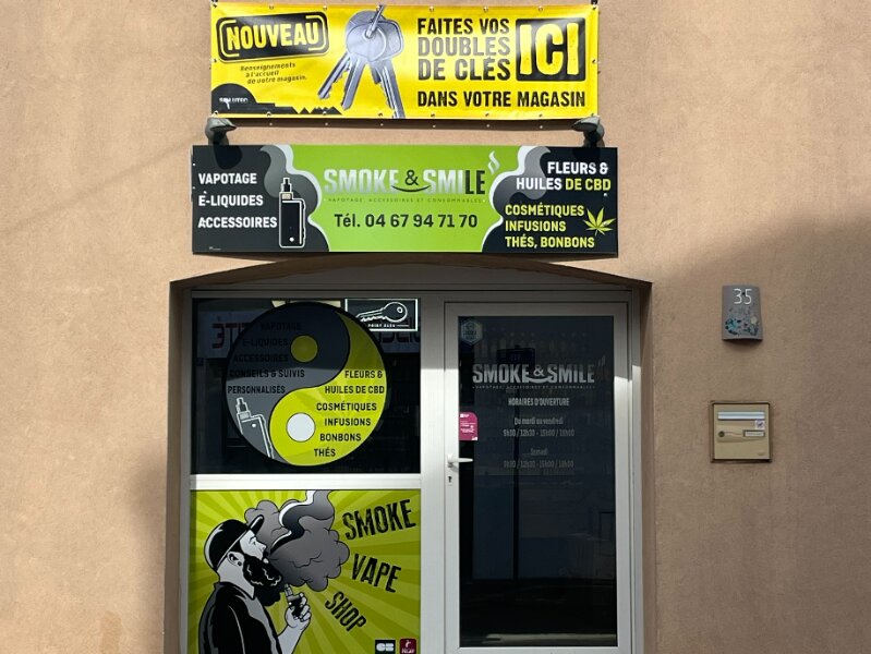 Smoke And Smile, Impasse du 4 Septembre, 34410 Serignan