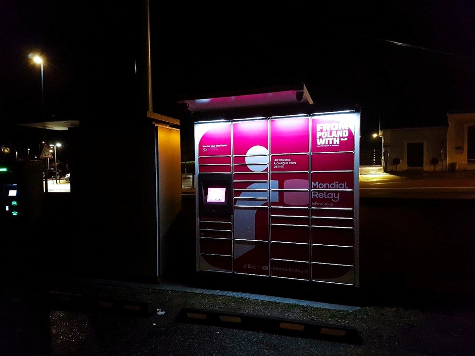 Locker 24/7 Station- E France Pare-Brise, 81 81 Avenue du 14 Juillet, 58300 Decize