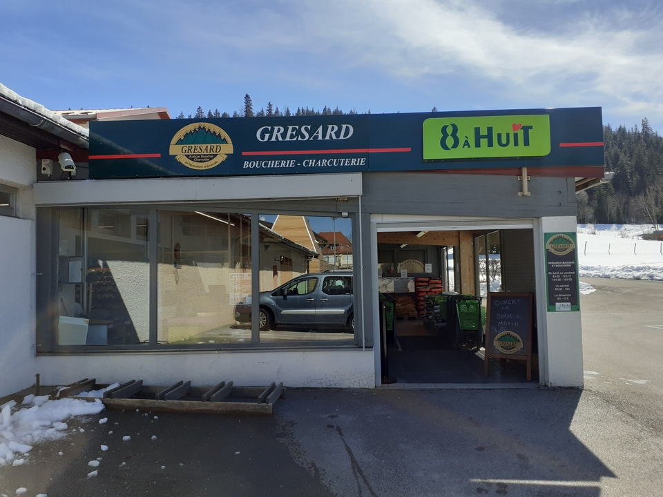 Carrefour Express, 50 Grande Rue, 25160 Malbuisson