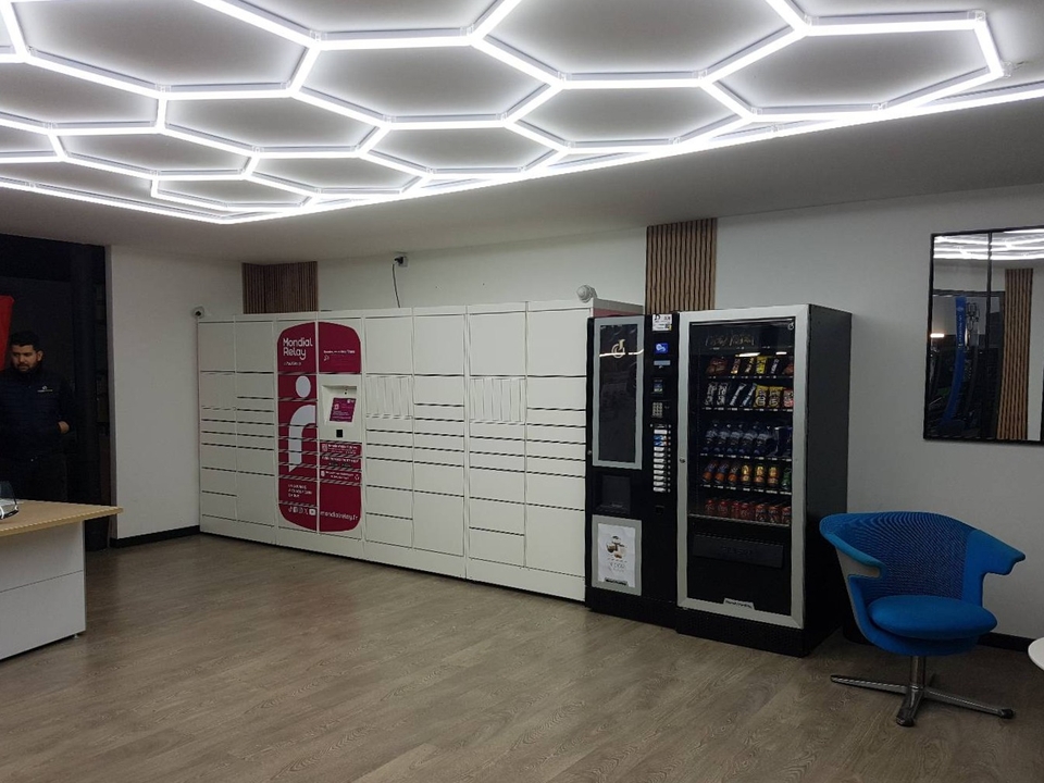 Locker JUMBO Pneus, 7 7 Rue de l'Aubetin, 77120 Coulommiers