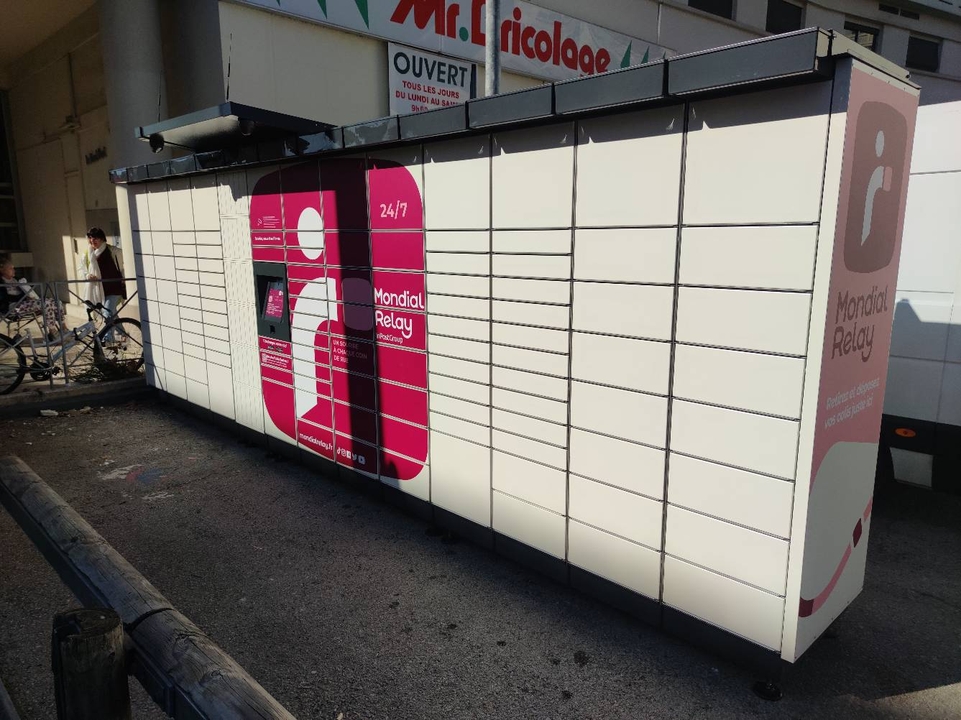 Locker 24/7 Esso Brosset 83200, 95 95 Boulevard Général Brosset, 83200 Toulon