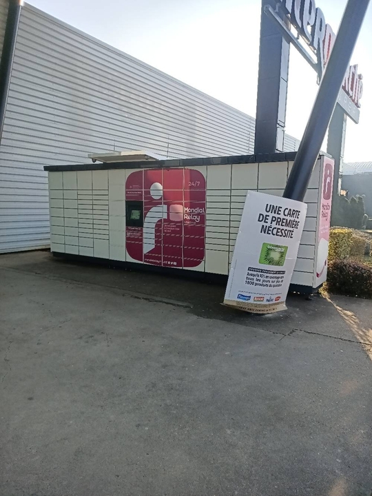 Locker 24/7 Intermarche Chateaudun, 10 2 Terres Nouvelle Garenne, 28200 Châteaudun