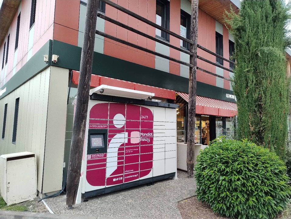 Locker 24/7 le Petit Casino du Cyprie 31130 Balma, 1 Esplanade Albert Schweitzer, 31130 Balma