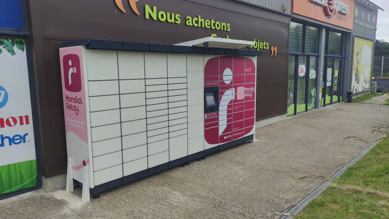 Locker Cash Express 77210 Samoreau, 110 110ter Voie de la Liberté, 77210 Samoreau