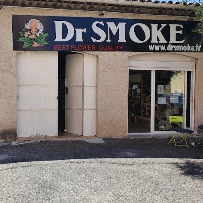 Dr Smoke, 33 Chemin de la Pouiraque, 06130 Grasse