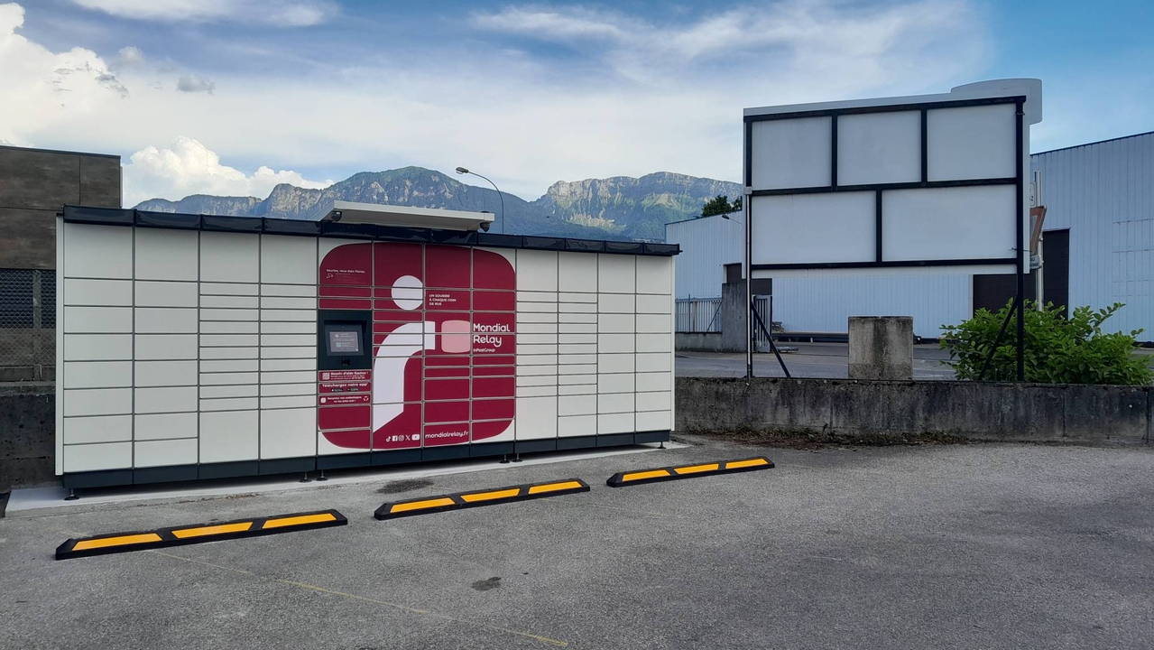 Locker 24/7 Centre Automobile Rochois, 200 200 Avenue Jean Morin, 74800 La Roche-sur-Foron