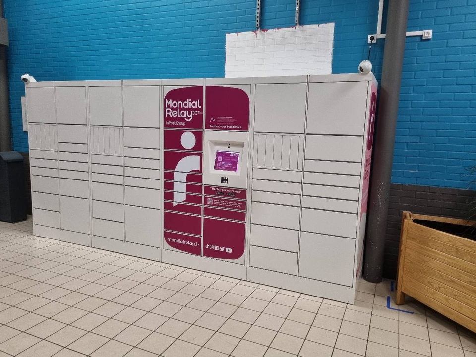 Locker U Express 78280 Guyancourt, 5 Allée du Commerce, 78280 Guyancourt