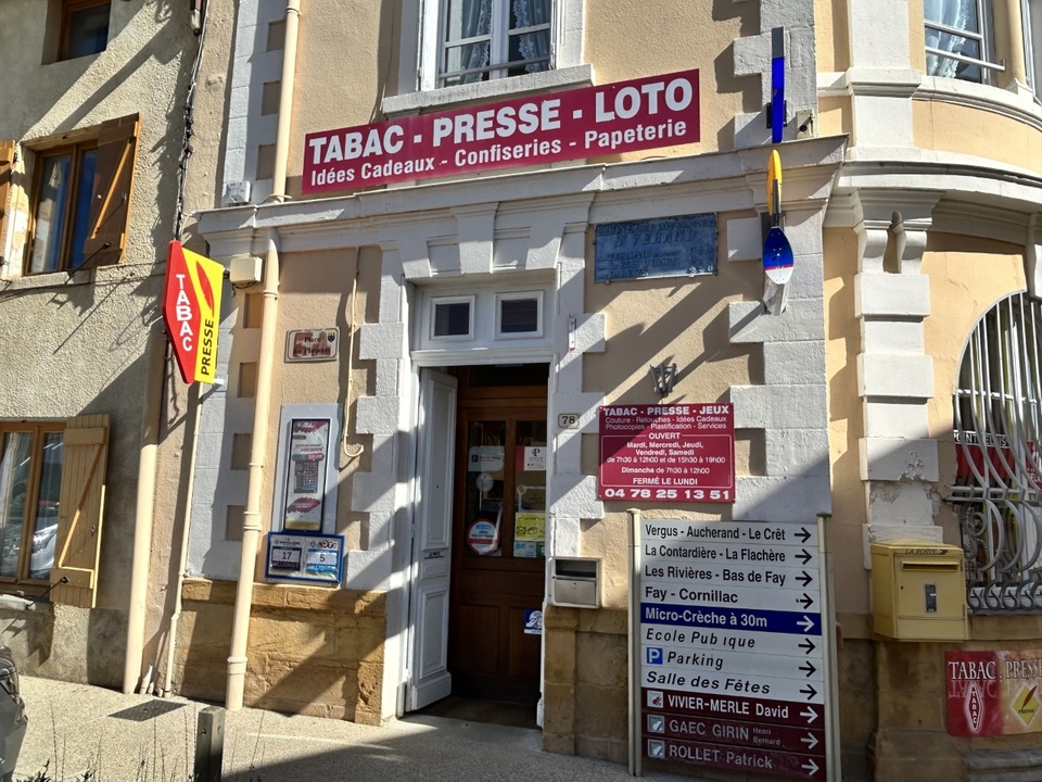 Tabac Presse Saint-Verand, 78 Place des Platanes, 69620 Saint-Vérand