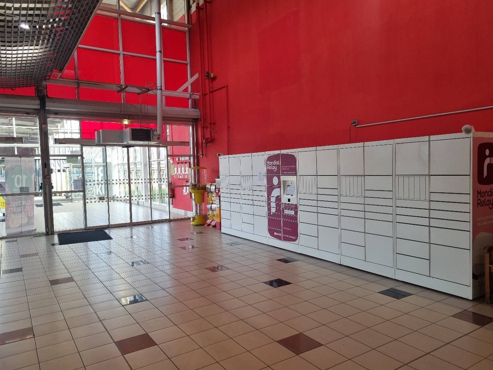 Locker Intermarché Luxeuil Les Bains, D6, 70300 Luxeuil-les-Bains