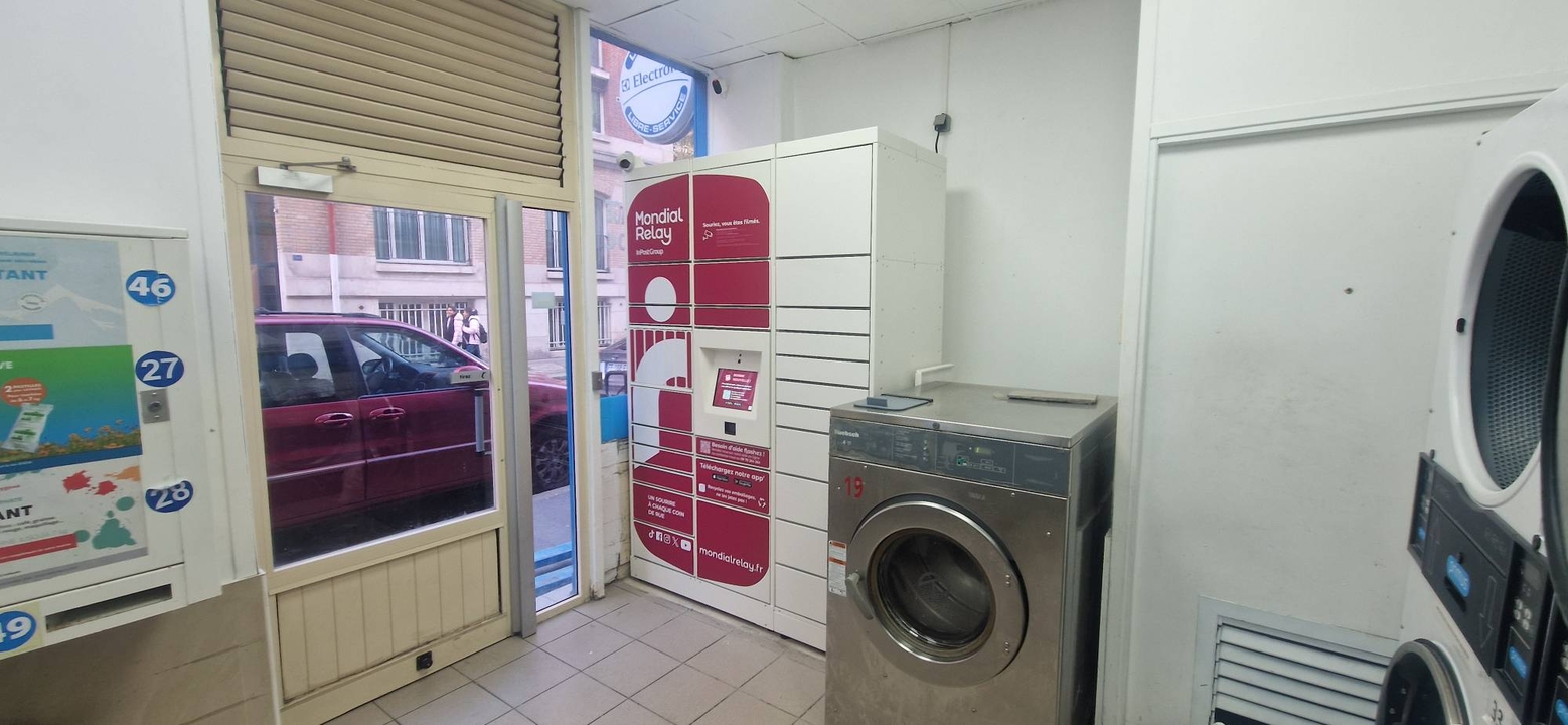 Locker JCZ Laverie, 145 145 Rue de Saussure, 75017 Paris