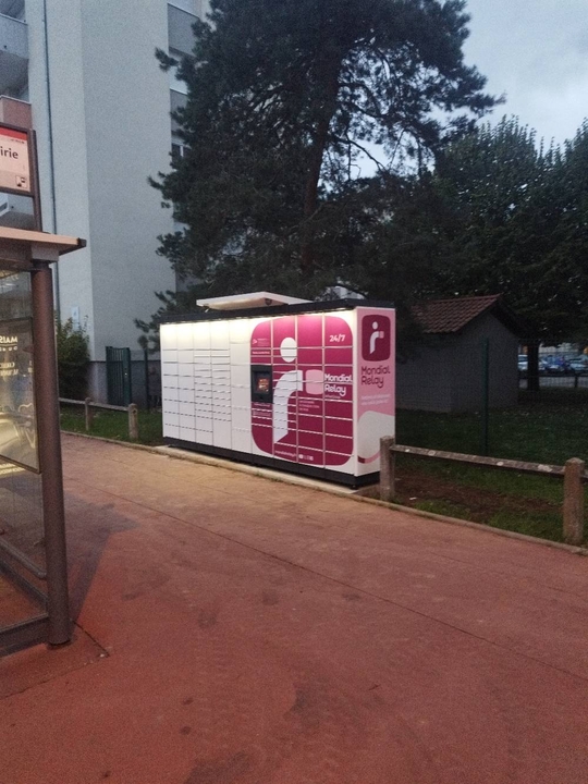 Locker 24/7 Res.le Clos Verger Venissieux, 12 Rue du Clos Verger, 69200 Vénissieux