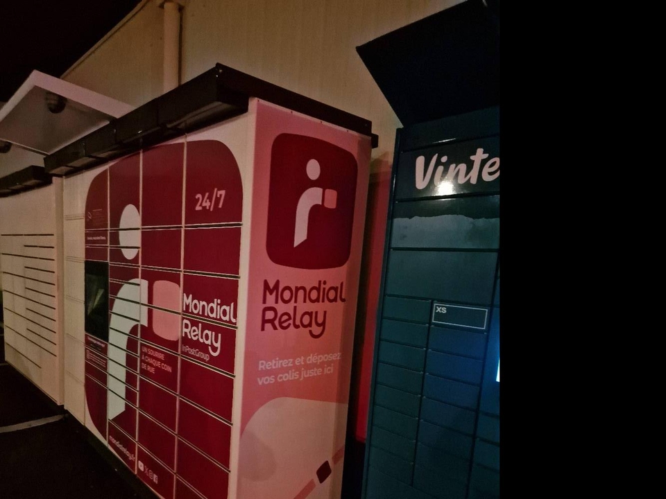 Locker 24/7 Carrefour City St Laurent Blangy, 4 4 Rue du 8 Mai 1945, 62223 Saint-Laurent-Blangy