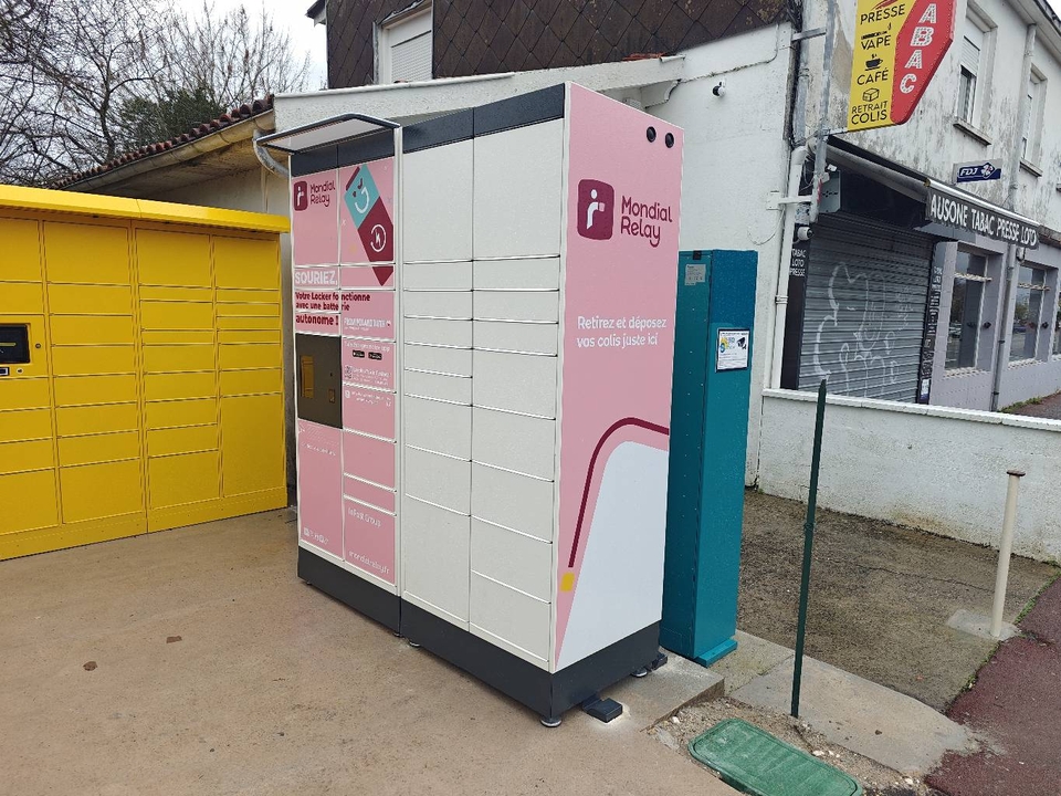 Locker 24/7 Parking Ausone Tabac Presse, 30 30 Avenue Ausone, 33110 Le Bouscat