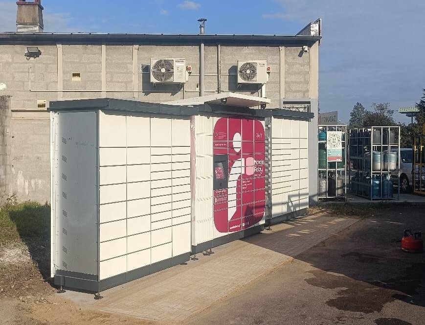 Locker 24/7 Station Avia Romans-Sur-Isère, 56 56 Avenue du Maquis, 26100 Romans-sur-Isère