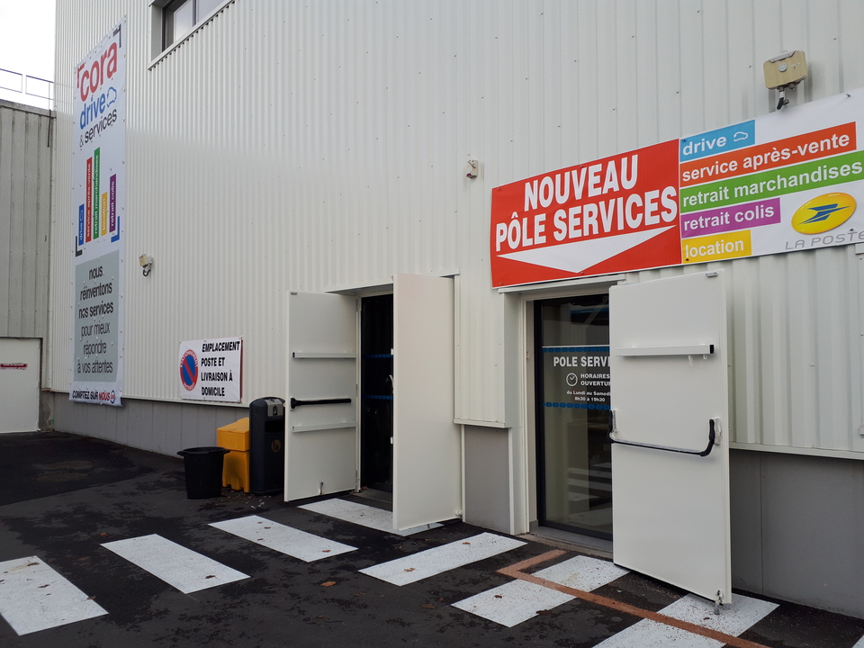 Carrefour Essey les Nancy Pole Services, Avenue de Saulxures, 54270 Essey les Nancy