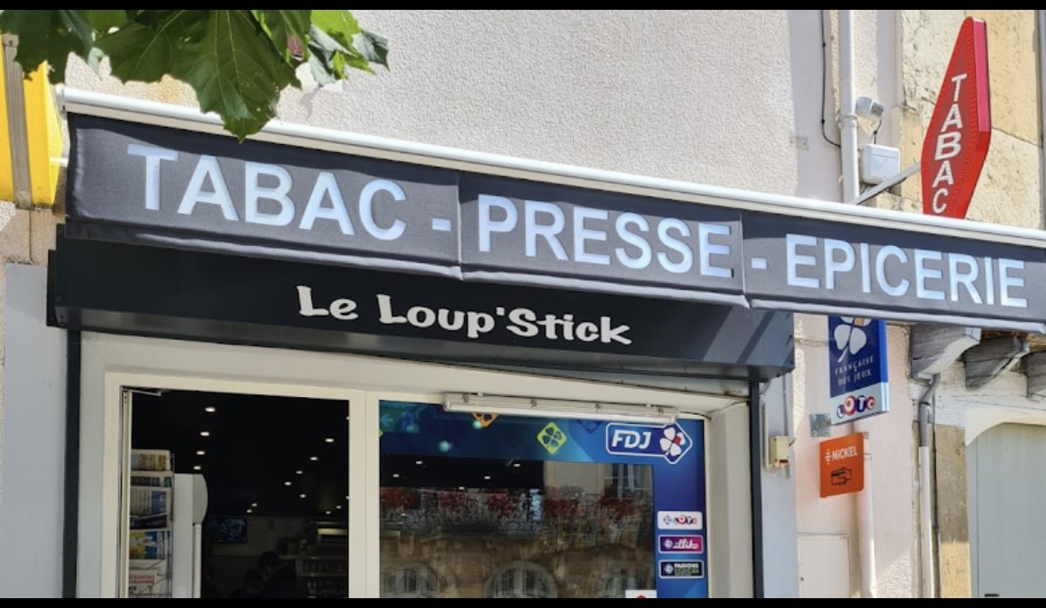 Le Loup ' Stick, 8 Place Charles de Gaulle, 21160 Couchey