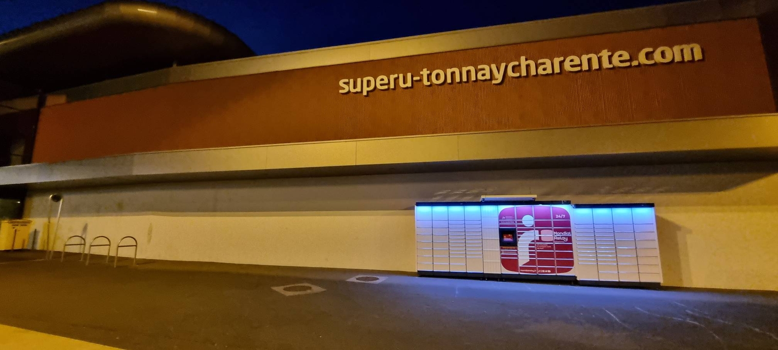 Locker 24/7 Super U Tonnay Charente, 1 Rue Louis Pasteur, 17430 Tonnay-Charente