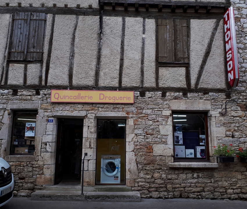 Brico Service, 13 Grand' Rue, 82800 Montricoux