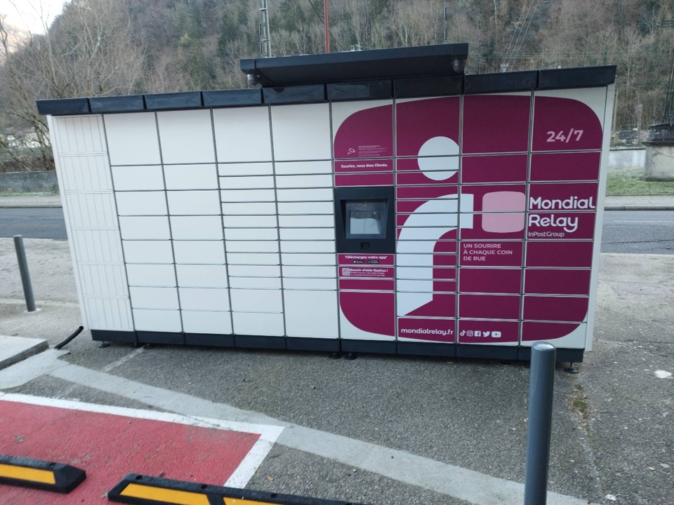 Locker 24/7 Intermarche Contac, 132 12C Avenue de l'Europe, 01230 Saint-Rambert-en-Bugey