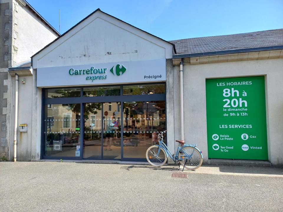 Carrefour Express, 3 Place Neuve, 72300 Précigné