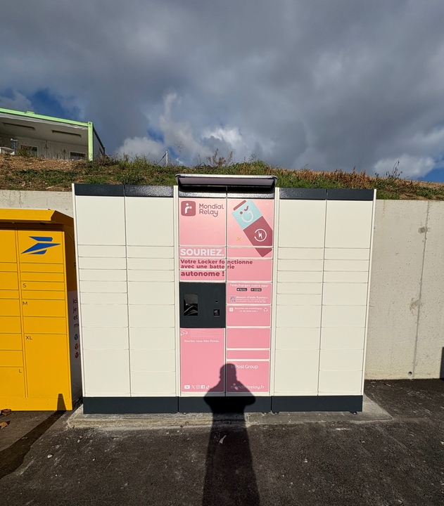 Locker 24/7 Total, 17 17 Boulevard Jean-Louis Richard, 42220 Bourg-Argental