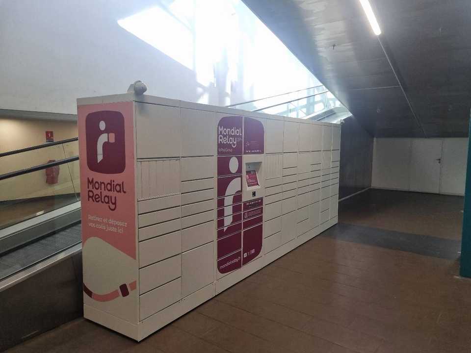 Locker U Express Arcades Rouge Cholet, 30 30 Rue des Brosses, 49300 Cholet